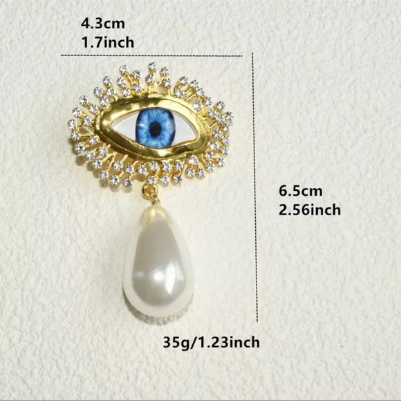 Baroque Guardian Tear Magic Eyes Crystal Pearl Earrings - Picture 6 of 6